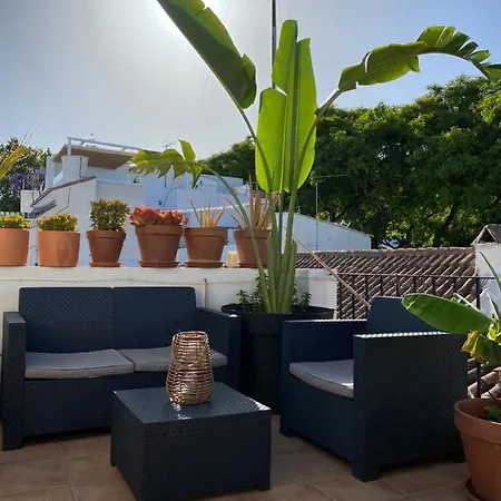 Big Terrace Penthouse In Old Town 马尔韦利亚